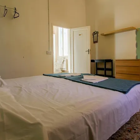 Be Happy! Guest house Florence
